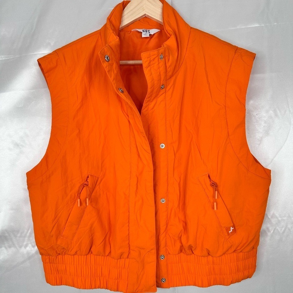 NWOT JoyLab Orange Puffer Vest Size M Cozy Fall Layer Holiday Outfit